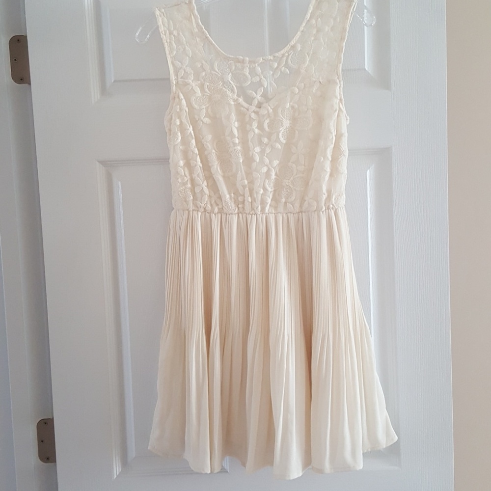 Sleeveless Ivory/Cream Dress